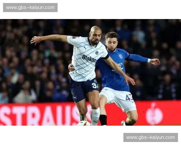 欧联8强：热血狂欢与战术争锋